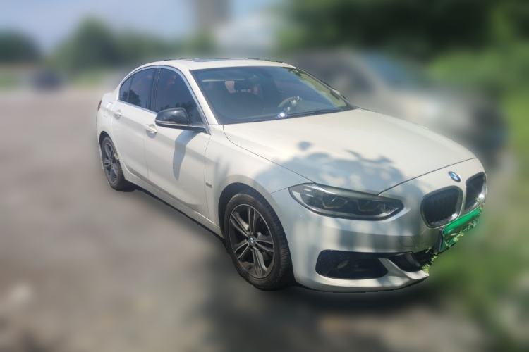 Used BMW 1 Series 2018 118i Sport Edition Front Right 45 Deg