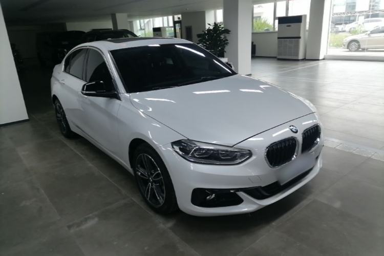 Used BMW 1 Series 2018 Facelifted 118i Sport Edition Front Right 45 Deg