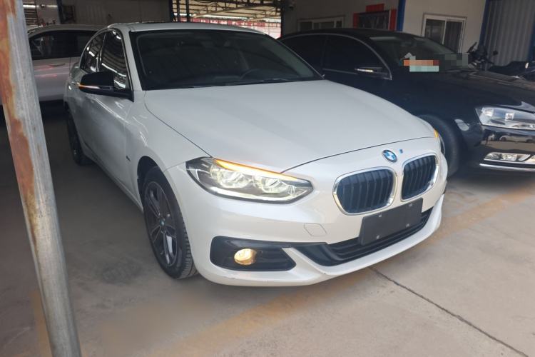 Used BMW 1 Series 2018 118i Sport Edition Front Right 45 Deg