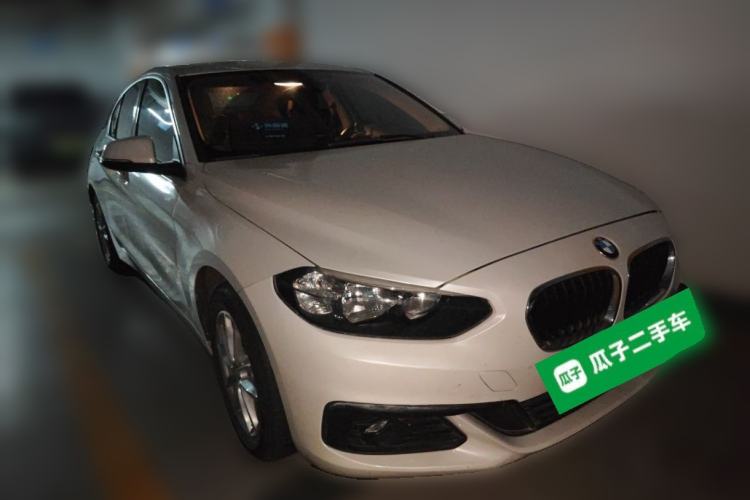Used BMW 1 Series 2018 Revised 118i Fashion Edition Front Right 45 Deg