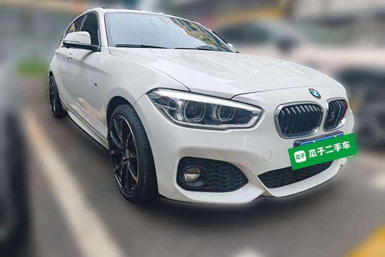 Used BMW 1 Series 2018 120i M Sport Package Front Right 45 Deg