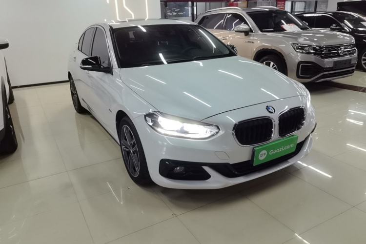 Used BMW 1 Series 2018 118i Sport Edition Front Right 45 Deg