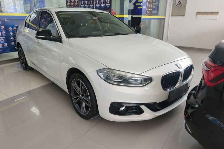 Used BMW 1 Series 2018 Facelifted 118i Sport Edition Front Right 45 Deg