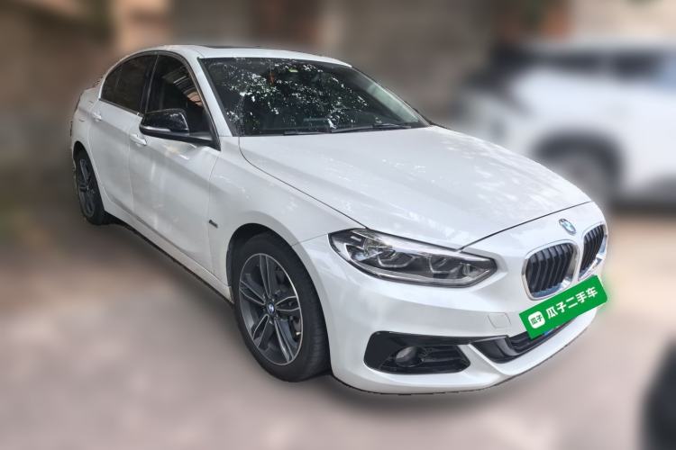 Used BMW 1 Series 2018 Facelifted 118i Sport Edition Front Right 45 Deg