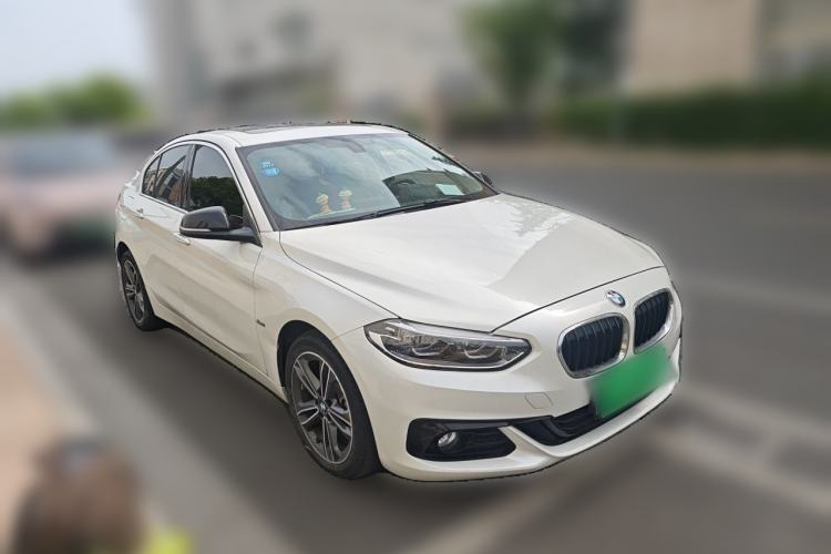 Used BMW 1 Series 2018 118i Sport Edition Front Right 45 Deg