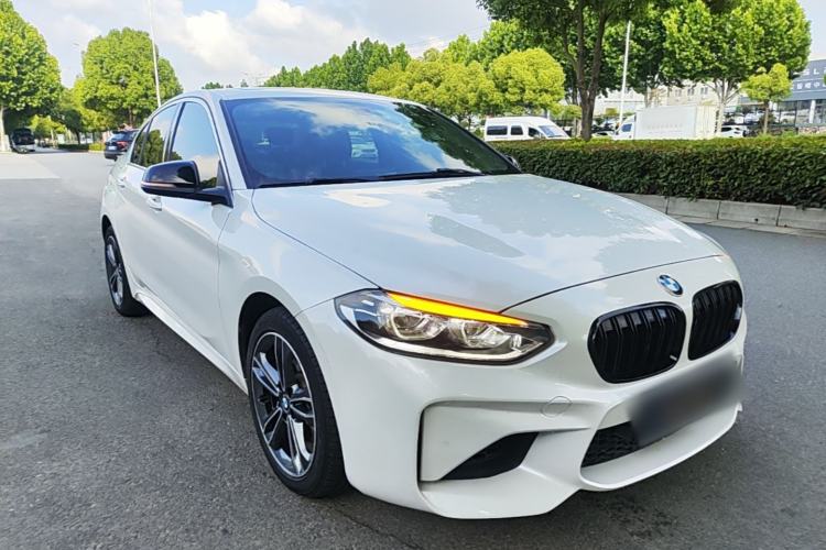 Used BMW 1 Series 2018 Facelifted 118i Sport Edition Front Right 45 Deg