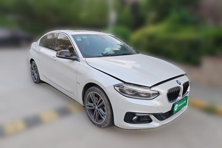 Used BMW 1 Series 2018 118i Sport Edition Front Right 45 Deg