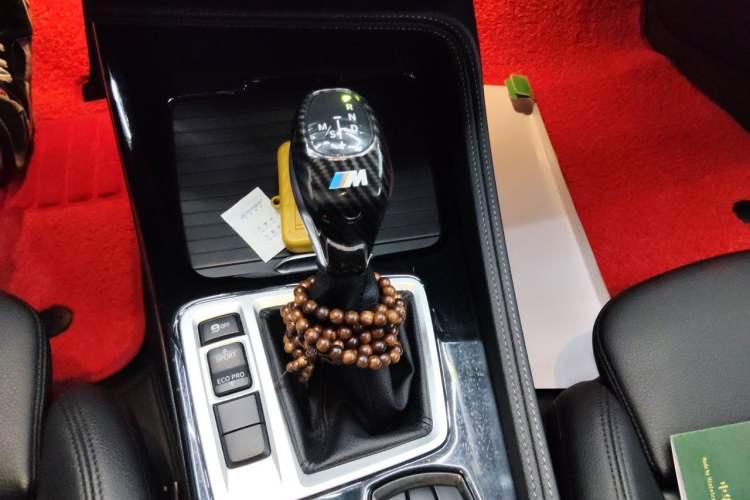 Used BMW 1 Series 2018 118i Sport Edition Gear Lever