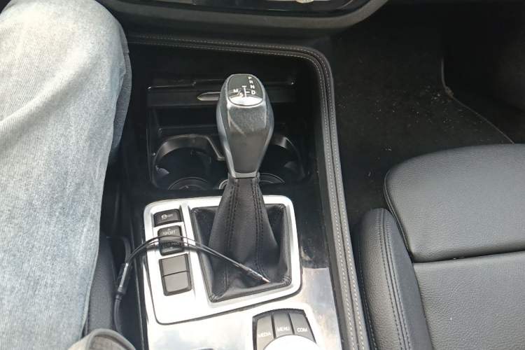 Used BMW 1 Series 2018 118i Sport Edition Gear Lever