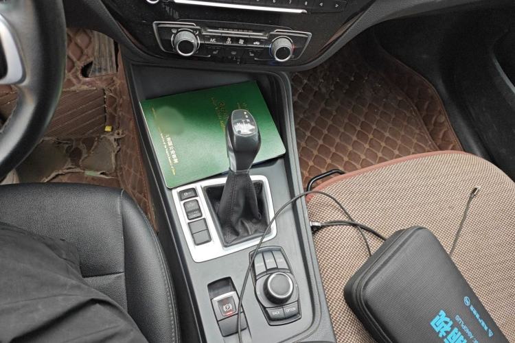Used BMW 1 Series 2018 118i Fashion Model Gear Lever