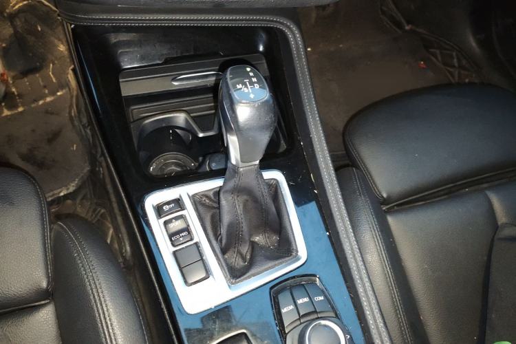 Used BMW 1 Series 2018 118i Sport Edition Gear Lever
