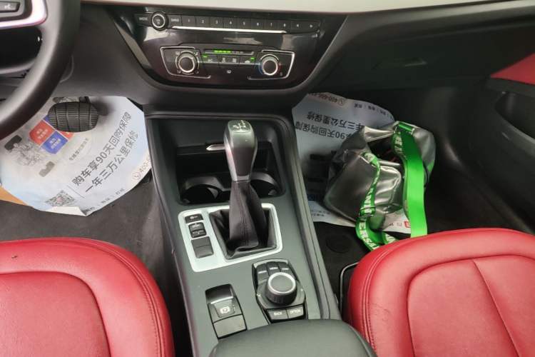 Used BMW 1 Series 2018 118i Fashion Model Gear Lever