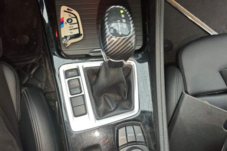 Used BMW 1 Series 2018 118i Sport Edition Gear Lever