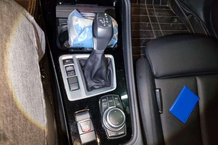 Used BMW 1 Series 2018 118i Design Package Edition Gear Lever