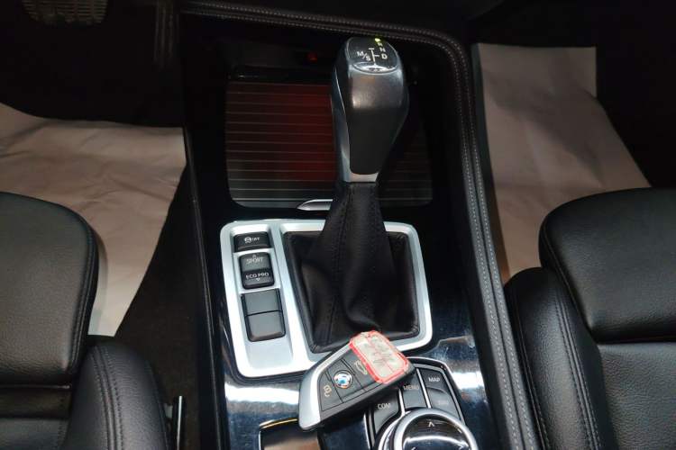 Used BMW 1 Series 2018 120i Design Package Model Gear Lever