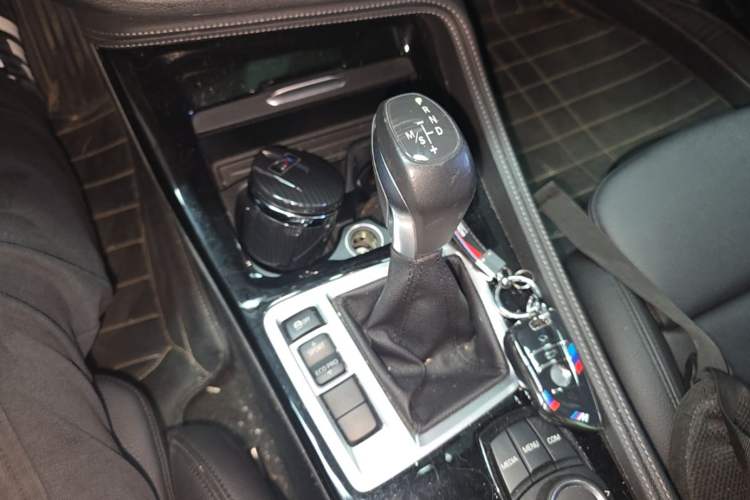 Used BMW 1 Series 2018 118i Sport Edition Gear Lever