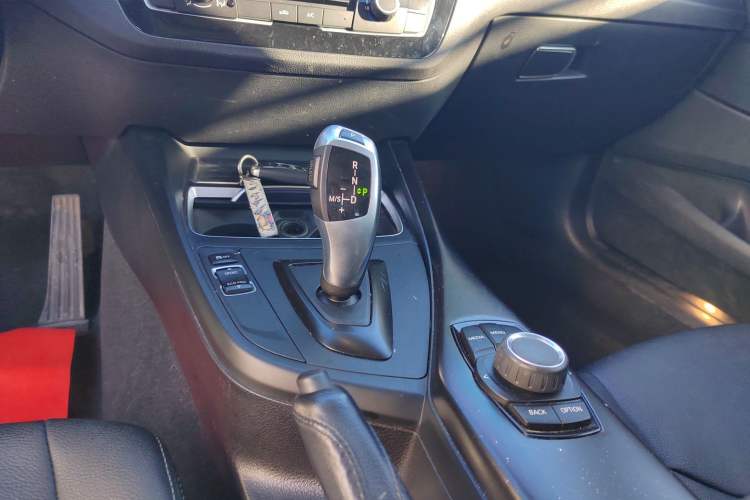 Used BMW 1 Series 2018 118i Leading Model Gear Lever