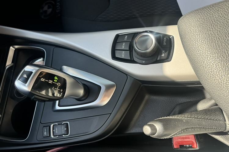 Used BMW 1 Series 2018 118i Leading Model Gear Lever