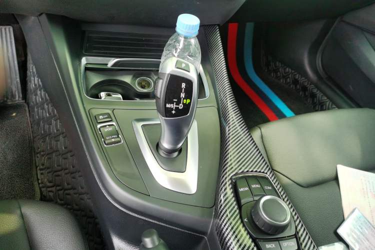 Used BMW 1 Series 2018 118i Leading Model Gear Lever