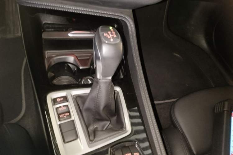 Used BMW 1 Series 2018 118i Sport Edition Gear Lever