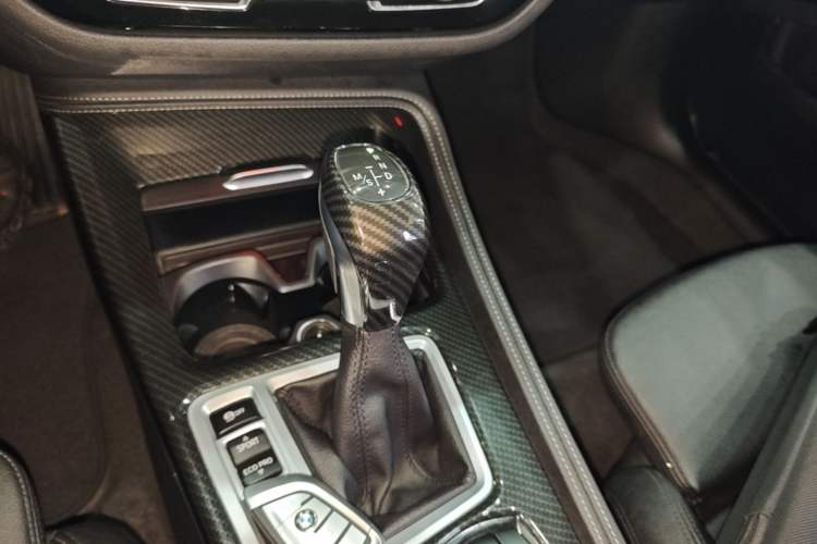 Used BMW 1 Series 2018 118i Sport Edition Gear Lever