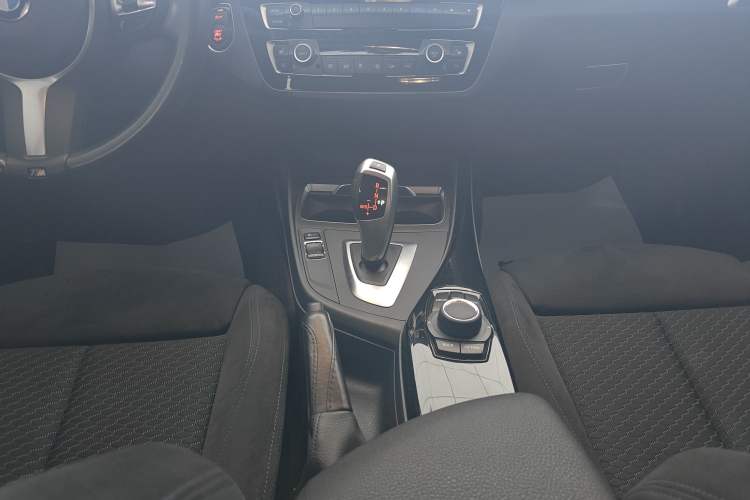 Used BMW 1 Series 2018 120i M Sport Package Gear Lever