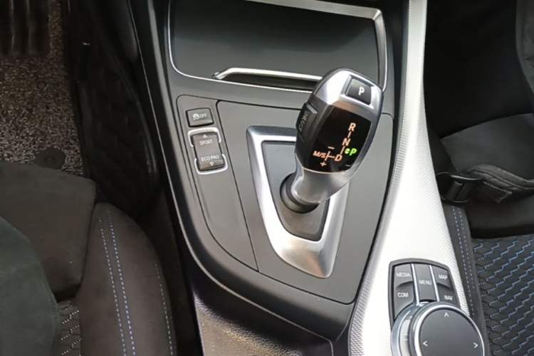 Used BMW 1 Series 2018 120i M Sport Package Gear Lever