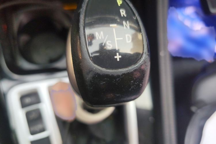 Used BMW 1 Series 2018 Facelifted 118i Sport Edition Gear Lever