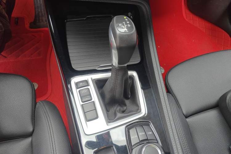Used BMW 1 Series 2018 118i Sport Edition Gear Lever
