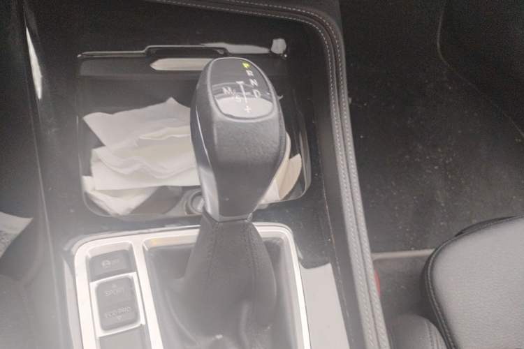 Used BMW 1 Series 2018 118i Sport Edition Gear Lever