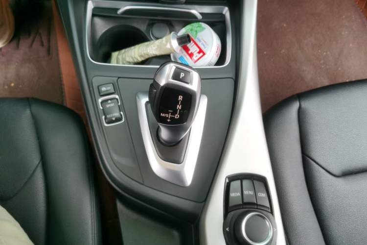 Used BMW 1 Series 2018 118i Leading Model Gear Lever