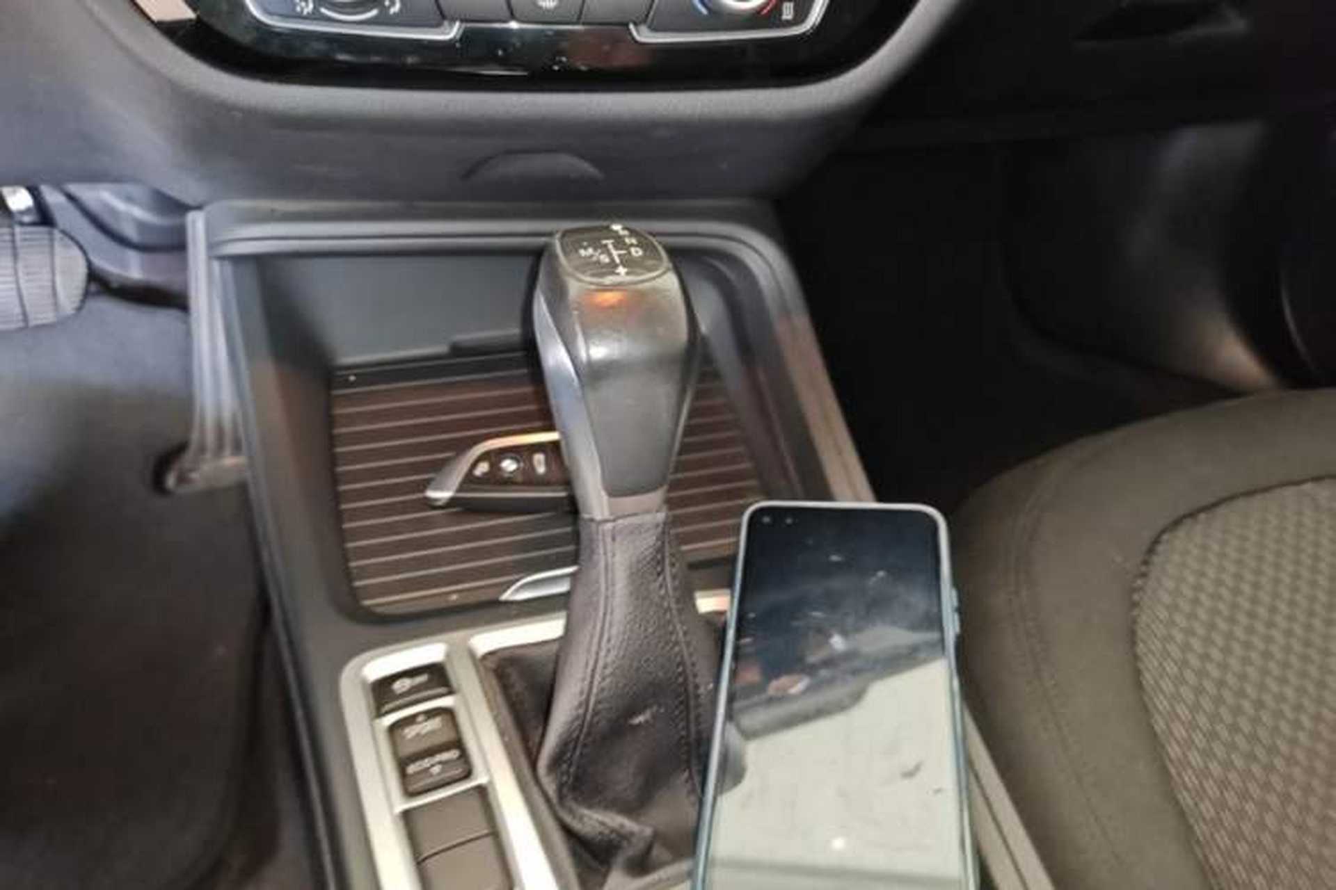 Used BMW 1 Series 2018 118i Fashion Model Gear Lever