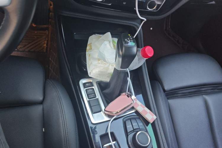 Used BMW 1 Series 2018 118i Sport Edition Gear Lever