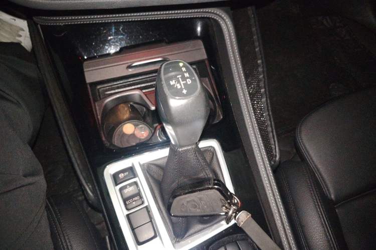 Used BMW 1 Series 2018 118i Sport Edition Gear Lever