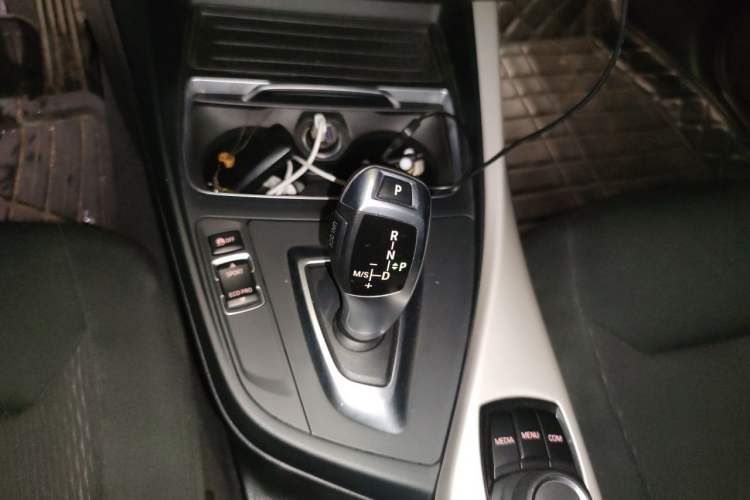 Used BMW 1 Series 2018 118i Leading Model Gear Lever