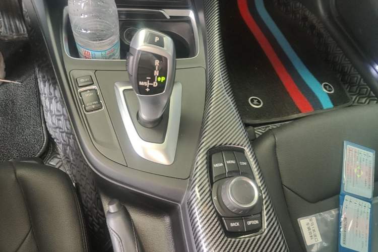 Used BMW 1 Series 2018 118i Leading Model Gear Lever