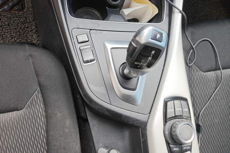 Used BMW 1 Series 2018 118i Leading Model Gear Lever