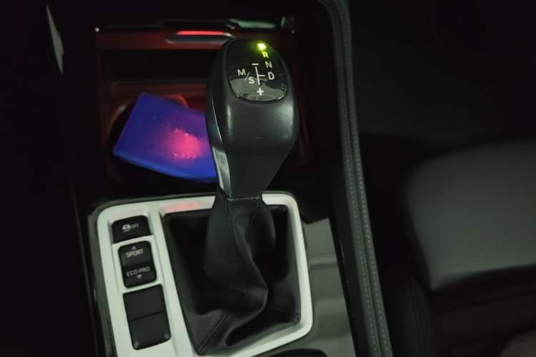 Used BMW 1 Series 2018 118i Sport Edition Gear Lever