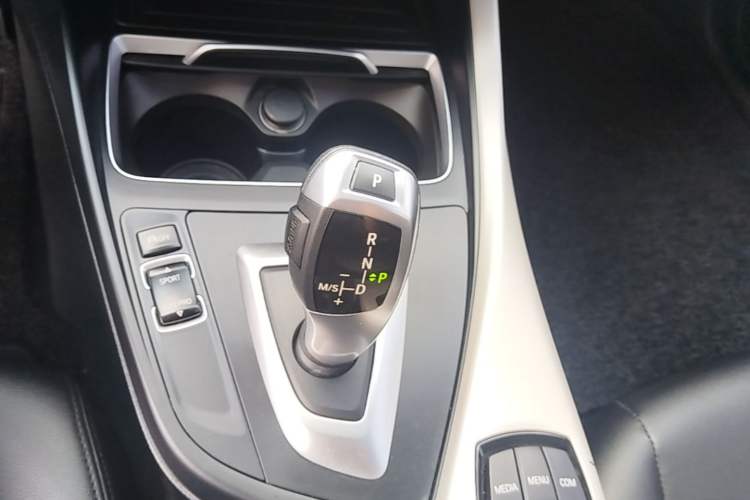 Used BMW 1 Series 2018 118i Leading Model Gear Lever