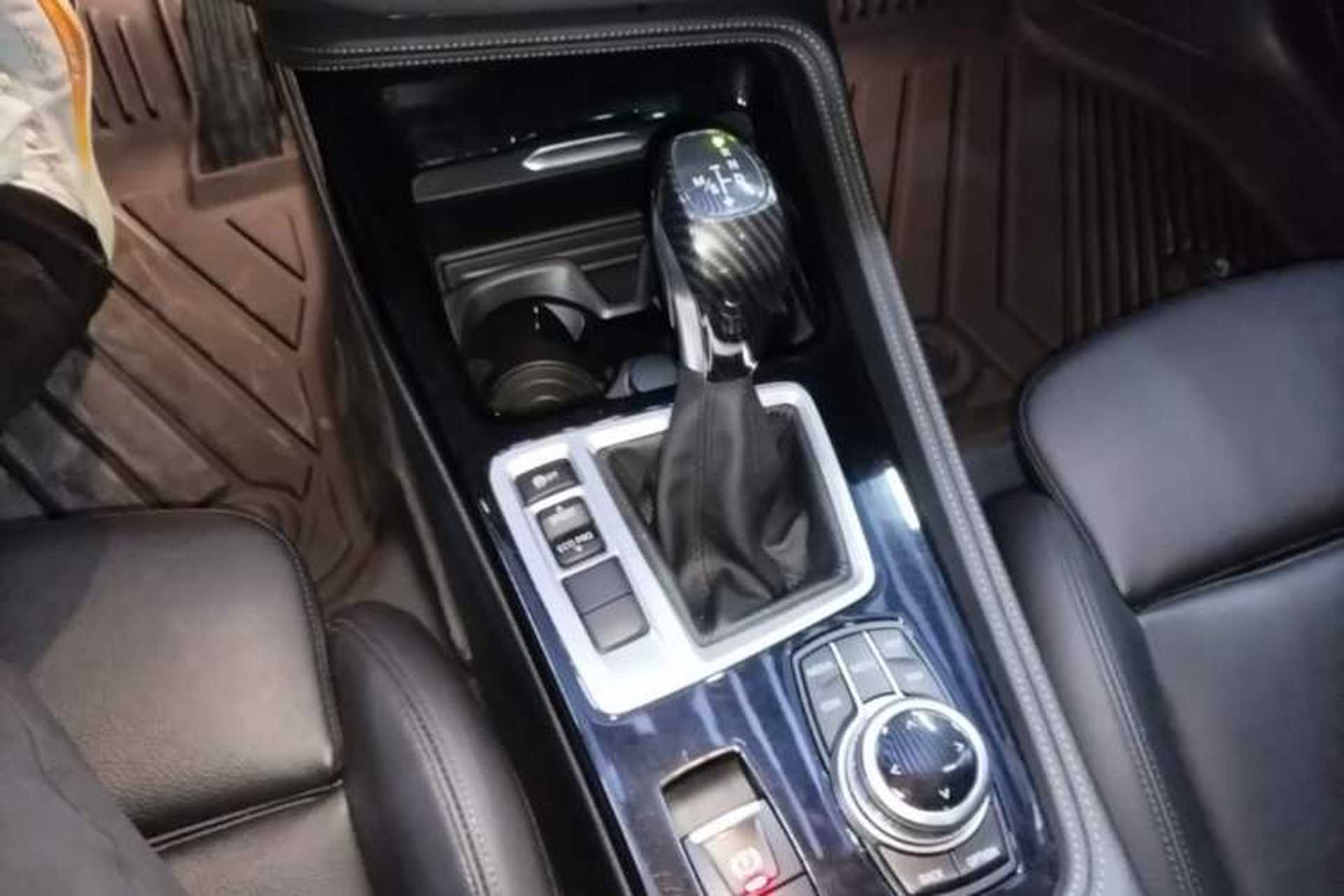 Used BMW 1 Series 2018 120i Design Package Model Gear Lever