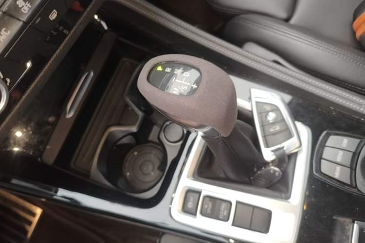 Used BMW 1 Series 2018 Facelifted 118i Sport Edition Gear Lever