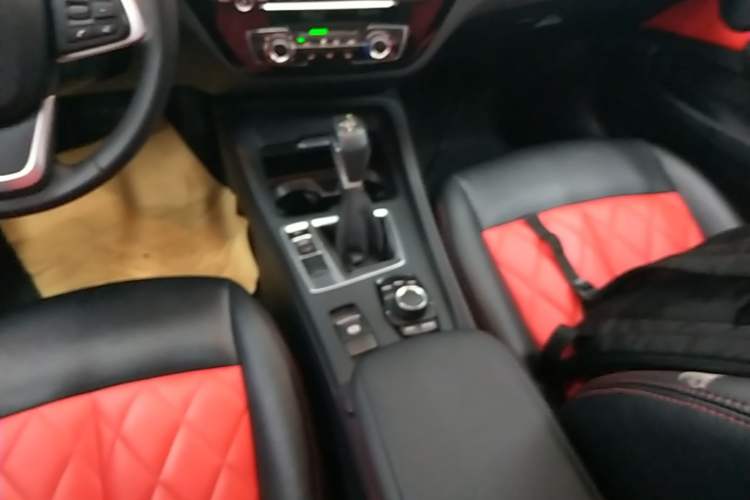 Used BMW 1 Series 2018 118i Fashion Model Gear Lever