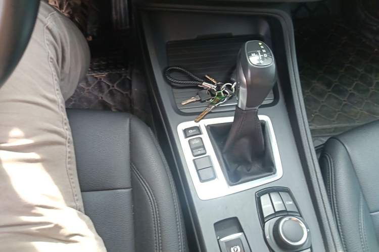 Used BMW 1 Series 2018 118i Fashion Model Gear Lever