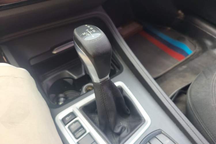 Used BMW 1 Series 2018 118i Fashion Model Gear Lever