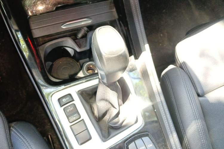 Used BMW 1 Series 2018 Facelifted 118i Sport Edition Gear Lever
