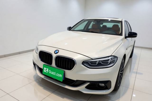 Ojetý BMW 1 Series 2018 118i Sport Edition