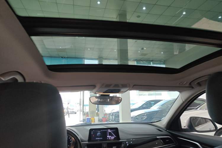 Used BMW 1 Series 2018 118i Sport Edition Headliner