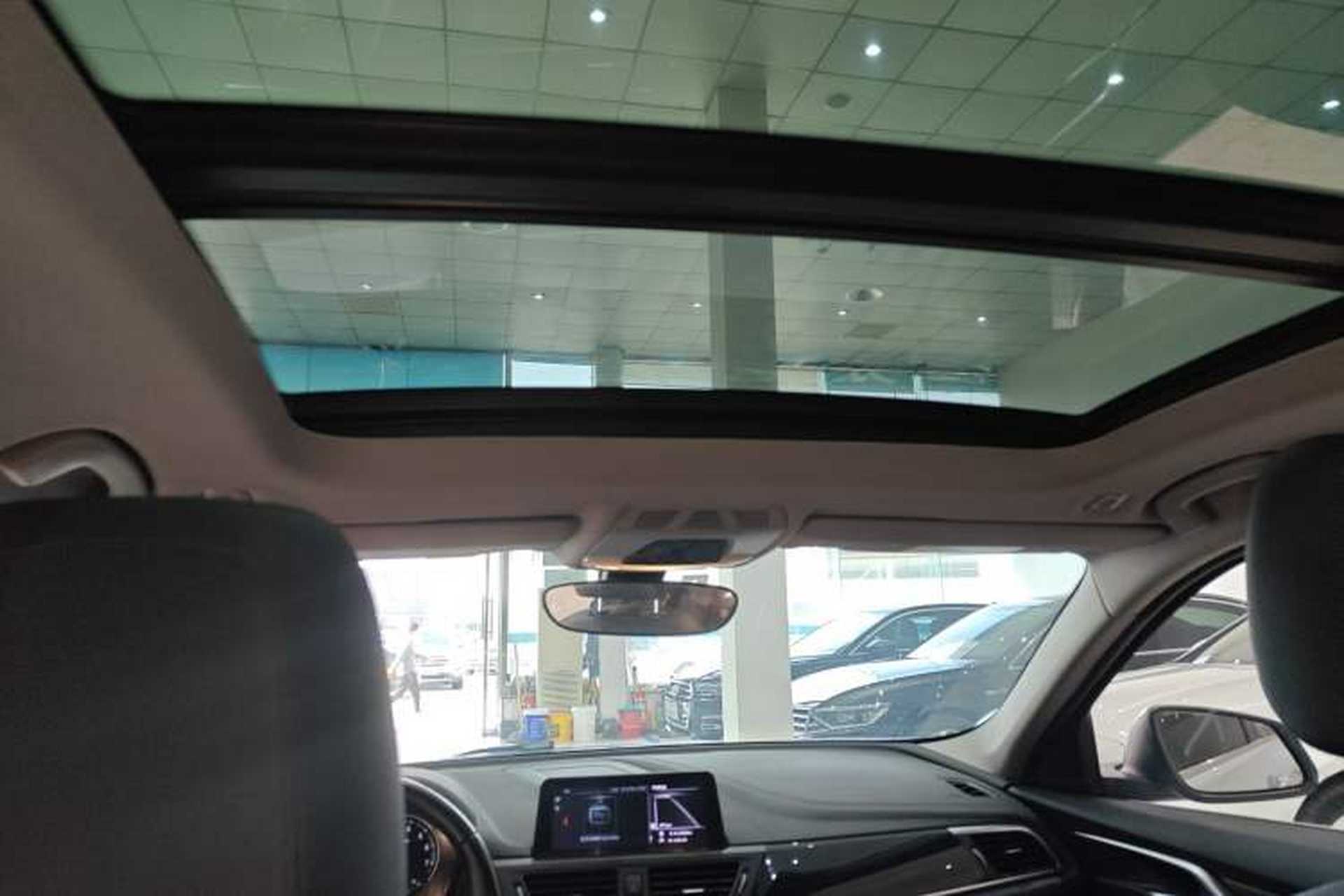 Used BMW 1 Series 2018 118i Sport Edition Headliner