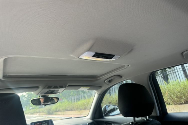 Used BMW 1 Series 2018 118i Leading Model Headliner