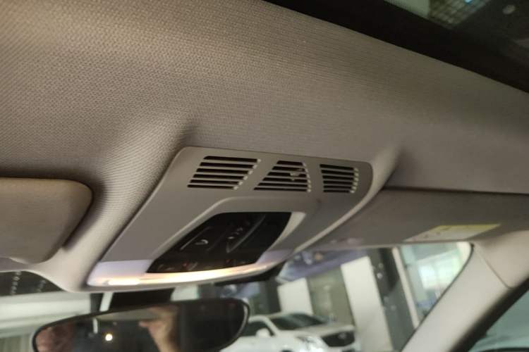Used BMW 1 Series 2018 118i Sport Edition Headliner